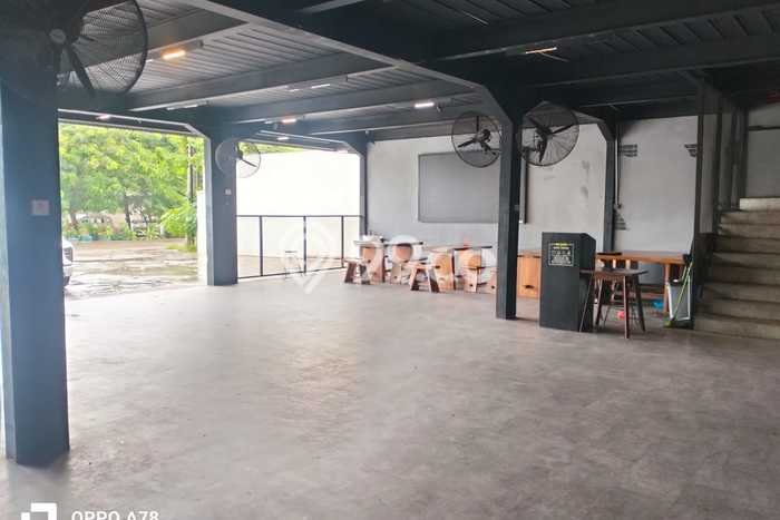 Unit Gudang Disewakan di Sunter di Area Ramai & Strategis Unit Gudang Disewakan di Sunter di Area Ramai & Strategis