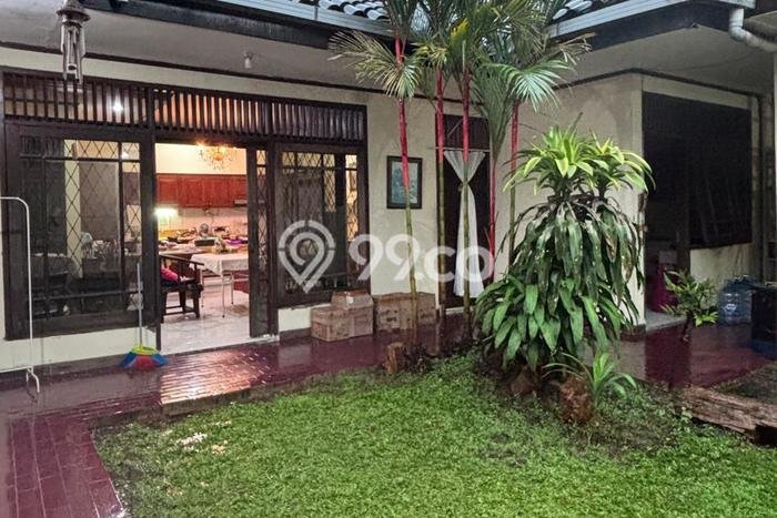 Lokasi terbaik! Rumah siap pakai disewakan di Pasar Minggu LB 740m2 Lokasi terbaik! Rumah siap pakai disewakan di Pasar Minggu LB 740m2