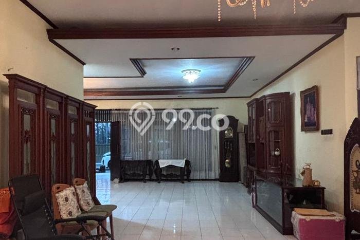Lokasi terbaik! Rumah siap pakai disewakan di Pasar Minggu LB 740m2 Lokasi terbaik! Rumah siap pakai disewakan di Pasar Minggu LB 740m2