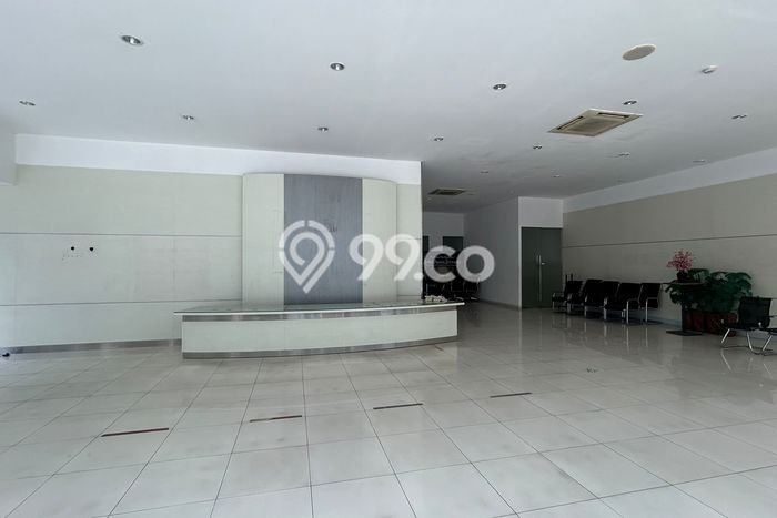 Ruko Disewa di Tebet, Jakarta Selatan, LT 210m2 / LB 423m2 Ruko Disewa di Tebet, Jakarta Selatan, LT 210m2 / LB 423m2