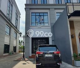 Ruko Disewa di Cakung, Jakarta Timur, LT 81m2 / LB 324m2 Ruko Disewa di Cakung, Jakarta Timur, LT 81m2 / LB 324m2