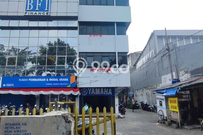 Ruko Dijual di Jakarta Selatan LT 81m2 & LB 320m2 Lokasi Terbaik! Ruko Dijual di Jakarta Selatan LT 81m2 & LB 320m2 Lokasi Terbaik!
