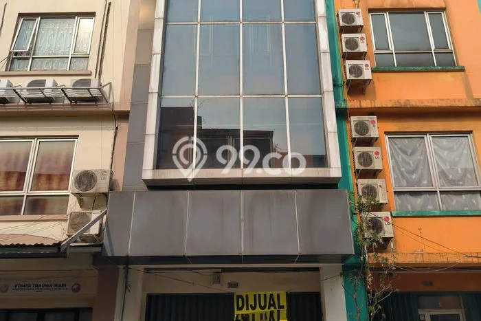 Lokasi Strategis! Dijual Ruko Bisnis di Matraman, Jakarta Timur Kondisi Bagus Lokasi Strategis! Dijual Ruko Bisnis di Matraman, Jakarta Timur Kondisi Bagus