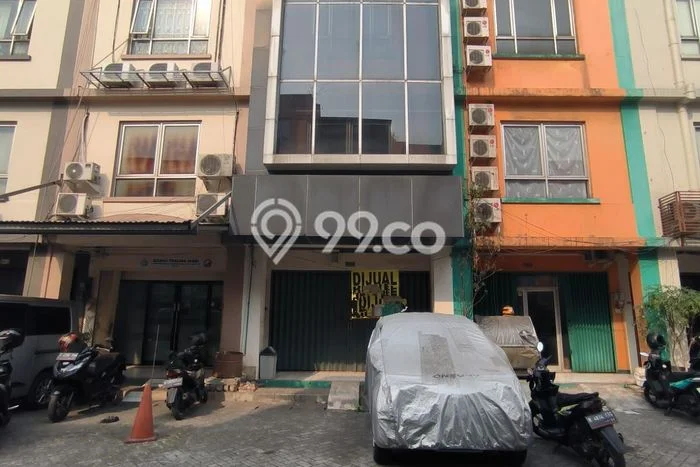 Lokasi Strategis! Dijual Ruko Bisnis di Matraman, Jakarta Timur Kondisi Bagus Lokasi Strategis! Dijual Ruko Bisnis di Matraman, Jakarta Timur Kondisi Bagus