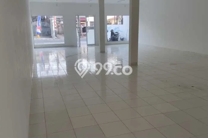 AREA KOMERSIAL! Ruko Disewakan Kawasan Duren Tiga, Luas 160m², Akses Strategis AREA KOMERSIAL! Ruko Disewakan Kawasan Duren Tiga, Luas 160m², Akses Strategis