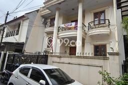 Rumah Bagus Siap Huni Di Tebet Luas 250m2 Lokasi Strategis Rumah Bagus Siap Huni Di Tebet Luas 250m2 Lokasi Strategis