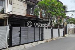 Rumah Elit LB 1000m2 Siap Pakai Desain Elegan di Pejaten, Jakarta Selatan Rumah Elit LB 1000m2 Siap Pakai Desain Elegan di Pejaten, Jakarta Selatan