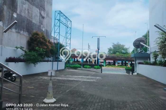 Unit Kantor Dijual di Senen Jakarta Pusat 3118m2 Unit Kantor Dijual di Senen Jakarta Pusat 3118m2