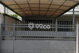 Disewakan! Rumah 5 Kamar Tidur &
4 Kamar Mandi di Pejaten Timur, Jakarta Selatan Disewakan! Rumah 5 Kamar Tidur &
4 Kamar Mandi di Pejaten Timur, Jakarta Selatan