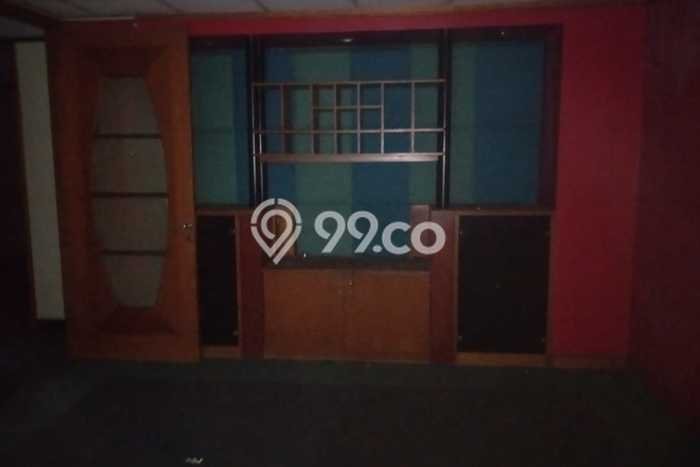 Unit Kantor Paling Strategis di Menteng Jakarta Pusat dengan LB 1000m2 Unit Kantor Paling Strategis di Menteng Jakarta Pusat dengan LB 1000m2