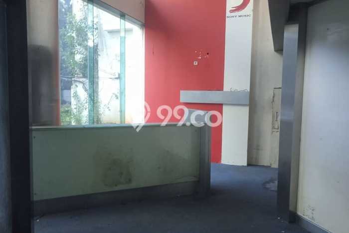 Unit Kantor Paling Strategis di Menteng Jakarta Pusat dengan LB 1000m2 Unit Kantor Paling Strategis di Menteng Jakarta Pusat dengan LB 1000m2