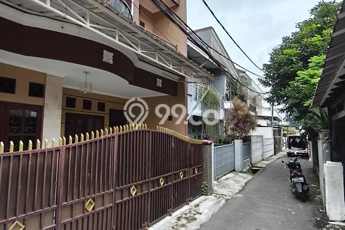 Disewakan Cepat Rumah Kondisi Baik di Kawasan Tebet, Jakarta Selatan Disewakan Cepat Rumah Kondisi Baik di Kawasan Tebet, Jakarta Selatan