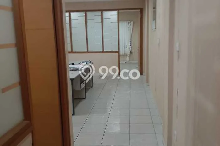 KEUNTUNGAN BERLIPAT! Ruko Kawasan Kebayoran Baru, Luas 180m2m², Lokasi Jalan Utama KEUNTUNGAN BERLIPAT! Ruko Kawasan Kebayoran Baru, Luas 180m2m², Lokasi Jalan Utama