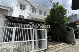 Ruko disewakan lokasi strategis Tebet Jakarta Selatan 220m2 Ruko disewakan lokasi strategis Tebet Jakarta Selatan 220m2