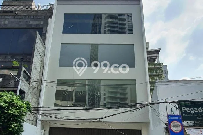 Ruko untuk disewa di Menteng punya LT 250m2 & LB 1250m2 harga sewa kompetitif Ruko untuk disewa di Menteng punya LT 250m2 & LB 1250m2 harga sewa kompetitif
