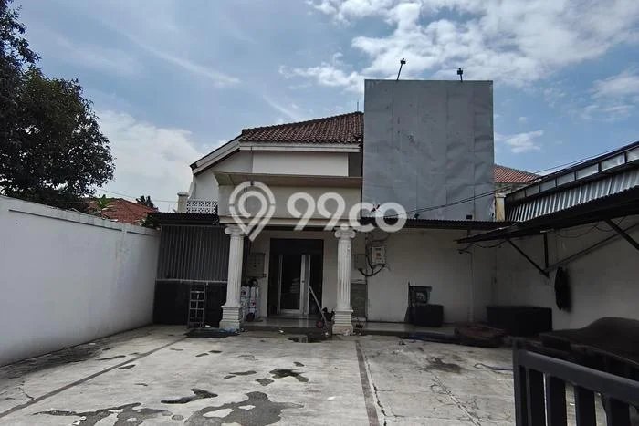 Rumah Kontrakan Jakarta Timur LT 200m2 LB 350m2 Area Condet Rumah Kontrakan Jakarta Timur LT 200m2 LB 350m2 Area Condet