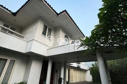 Hunian Minimalis dengan LT 2600m2 & LB 1200m2 Dikontrakkan di Ragunan Hunian Minimalis dengan LT 2600m2 & LB 1200m2 Dikontrakkan di Ragunan