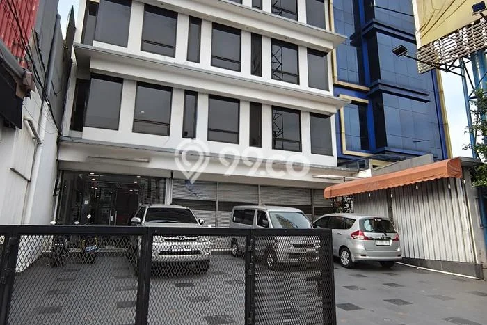Ruko untuk Disewa di Pusat Jakarta Selatan Luas Bangunan 288m2 Ruko untuk Disewa di Pusat Jakarta Selatan Luas Bangunan 288m2