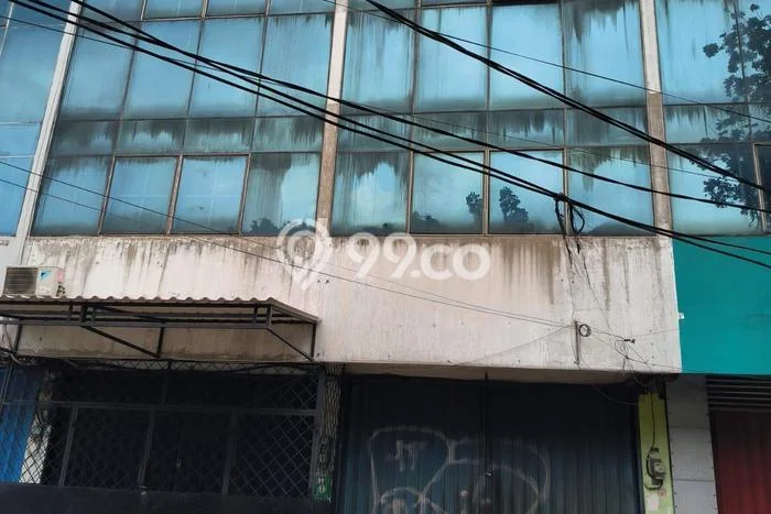 Disewakan Ruko komersial di Pasar Minggu luas bangunan 225m2 Disewakan Ruko komersial di Pasar Minggu luas bangunan 225m2
