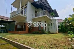 Hunian Mewah LB 400m2 Siap Huni Desain Elegan di Bintaro, Tangerang Selatan Hunian Mewah LB 400m2 Siap Huni Desain Elegan di Bintaro, Tangerang Selatan