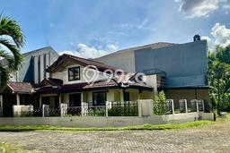Jual Rumah Luas Elegan Dengan View Cantik di Bintaro, Tangerang Selatan Jual Rumah Luas Elegan Dengan View Cantik di Bintaro, Tangerang Selatan