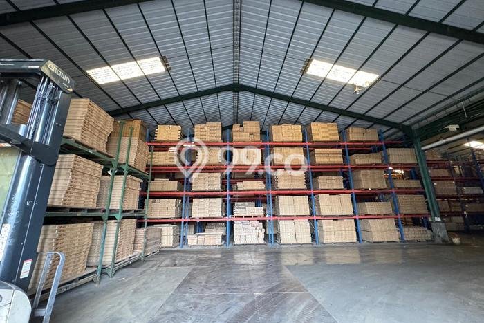 Gudang Disewakan Lokasi Jati Uwung Tangerang Harga Spesial! Gudang Disewakan Lokasi Jati Uwung Tangerang Harga Spesial!