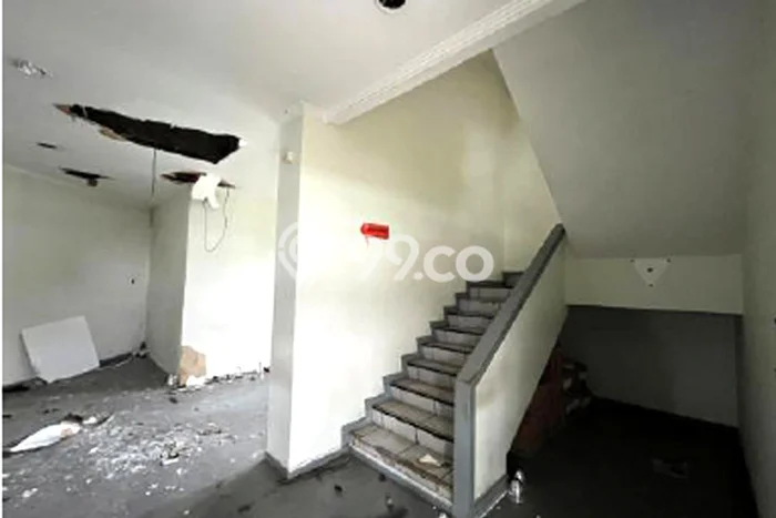 Kantor Bagus LT 655m2 LB 602m2 Dijual di Kebayoran Lama Jakarta Selatan Kantor Bagus LT 655m2 LB 602m2 Dijual di Kebayoran Lama Jakarta Selatan