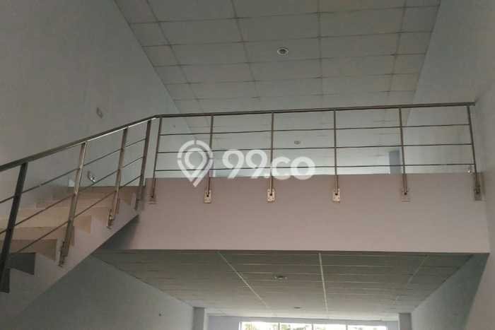 Disewakan Ruko di Kawasan Ramai BSD Luas 180m2 Disewakan Ruko di Kawasan Ramai BSD Luas 180m2