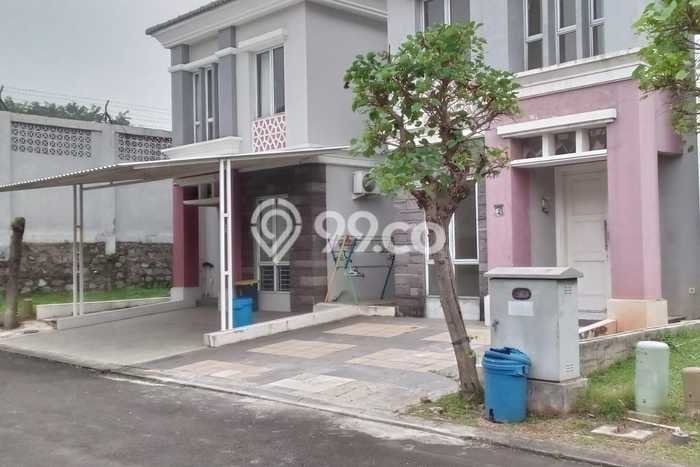 Disewakan! Rumah 3 Kamar Tidur &
2 Kamar Mandi di Summarecon Serpong, Tangerang Disewakan! Rumah 3 Kamar Tidur &
2 Kamar Mandi di Summarecon Serpong, Tangerang