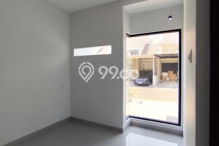 Rumah Luxury Modern Tanpa Renovasi di Citraland Surabaya Rumah Luxury Modern Tanpa Renovasi di Citraland Surabaya