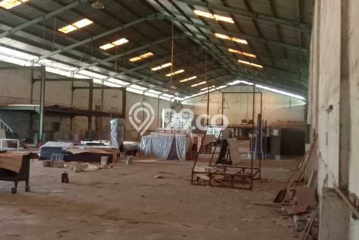 LOKASI STRATEGIS! Gudang Kawasan Gempol, Luas 1728m2m², Pusat Komersial LOKASI STRATEGIS! Gudang Kawasan Gempol, Luas 1728m2m², Pusat Komersial