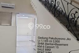 Disewakan Hunian Premium dengan 6 KT & 6 KM di Jakarta Selatan Disewakan Hunian Premium dengan 6 KT & 6 KM di Jakarta Selatan