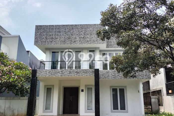 Disewakan! Rumah 3 Kamar Tidur &
3 Kamar Mandi di Sentul City, Bogor Disewakan! Rumah 3 Kamar Tidur &
3 Kamar Mandi di Sentul City, Bogor