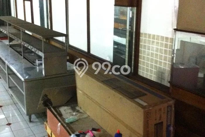 Tanah Dijual Lokasi Strategis di Jakarta Barat dengan Luas 1541m2 Tanah Dijual Lokasi Strategis di Jakarta Barat dengan Luas 1541m2