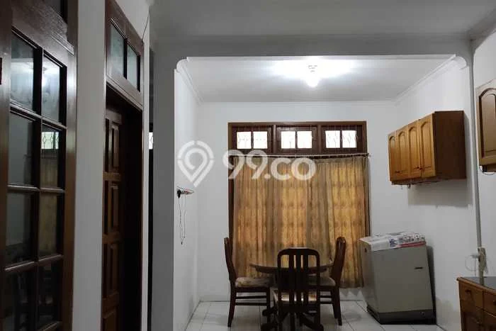 Jarang Ada! Rumah Kontrakan 4 Kamar Bagus Siap Huni Tanjung Duren Selatan Jarang Ada! Rumah Kontrakan 4 Kamar Bagus Siap Huni Tanjung Duren Selatan