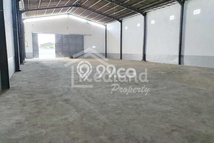 Unit Gudang Disewakan di Kaligawe di Area Ramai & Strategis Unit Gudang Disewakan di Kaligawe di Area Ramai & Strategis