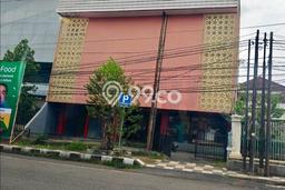 Ruko paling strategis disewakan di Semarang Tengah Semarang Ruko paling strategis disewakan di Semarang Tengah Semarang