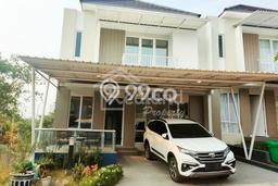 Rumah di Perum Paramount Village , Semarang Yl 7095 Rumah di Perum Paramount Village , Semarang Yl 7095
