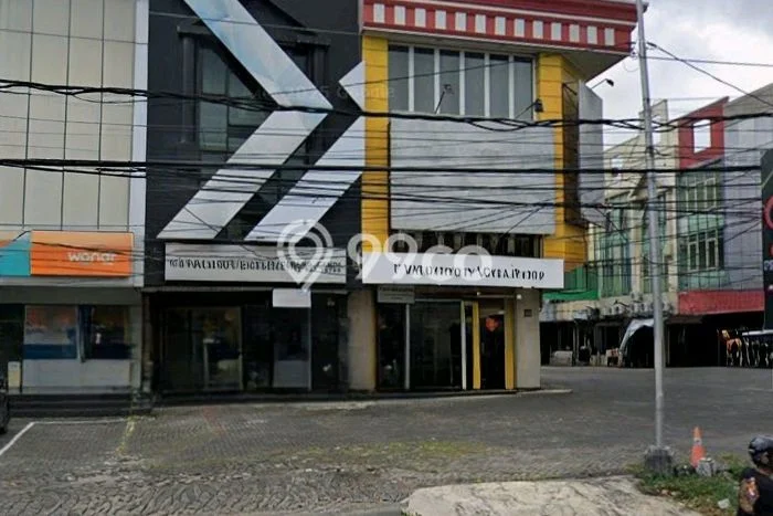 Ruko Area Strategis di , Luas 300m2m², For Rent Ruko Area Strategis di , Luas 300m2m², For Rent
