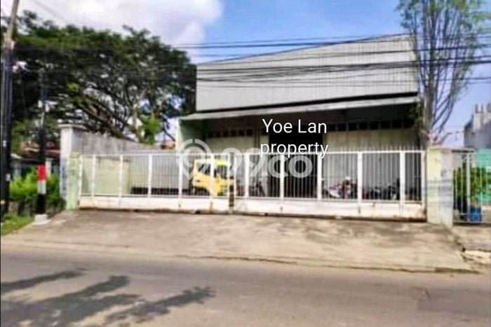Gudang untuk Disewa di Pusat Semarang Luas Bangunan 700m2 Gudang untuk Disewa di Pusat Semarang Luas Bangunan 700m2