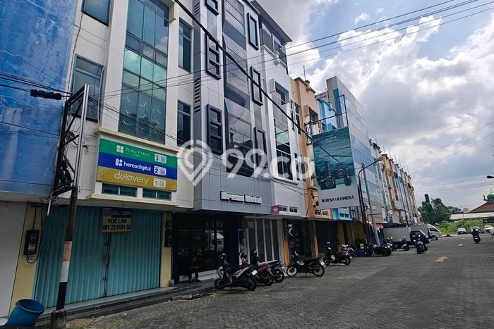 FOR RENT! Ruko di Mataram Cocok untuk Bisnis 265m2 FOR RENT! Ruko di Mataram Cocok untuk Bisnis 265m2