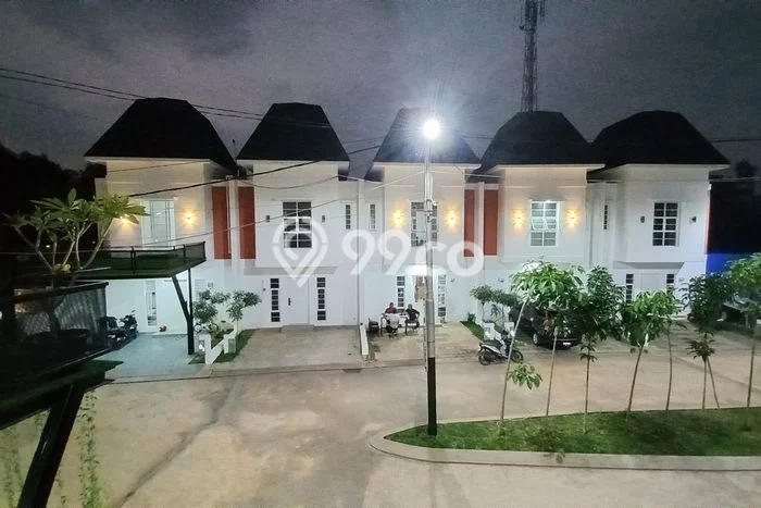 Jual Rumah Modern 3 KT di Kota Wisata, Jakarta Timur Jual Rumah Modern 3 KT di Kota Wisata, Jakarta Timur
