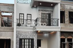Rumah Luas Asri 3 KT Siap Pakai di Harjamukti Depok Rumah Luas Asri 3 KT Siap Pakai di Harjamukti Depok