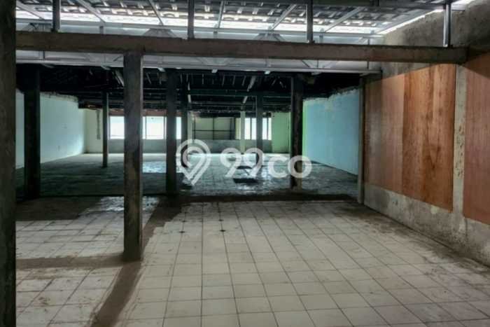 Area Ramai! Ruko Dijual di Kebayoran Baru untuk Bisnis Luas Bangunan 650m2 Area Ramai! Ruko Dijual di Kebayoran Baru untuk Bisnis Luas Bangunan 650m2
