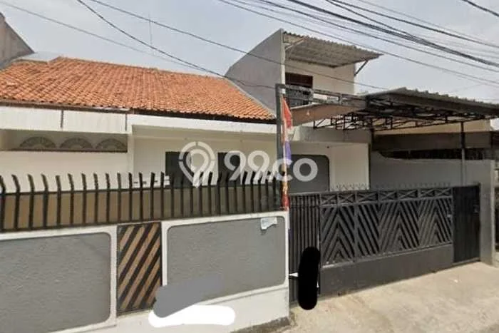 Lokasi strategis! Rumah siap pakai disewakan di Kebayoran Baru LB 300m2 Lokasi strategis! Rumah siap pakai disewakan di Kebayoran Baru LB 300m2