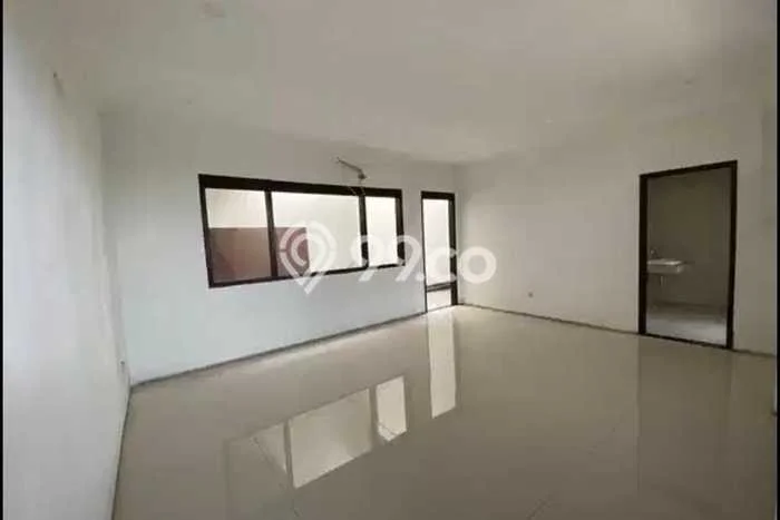 Unit Komersial Dijual di Bandung LT 225m2 & LB 400m2 Unit Komersial Dijual di Bandung LT 225m2 & LB 400m2