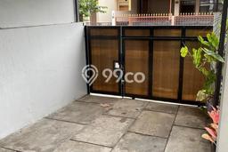 Rumah Modern 4 KT di Taman Kopo Indah Bandung Unfurnished Rumah Modern 4 KT di Taman Kopo Indah Bandung Unfurnished