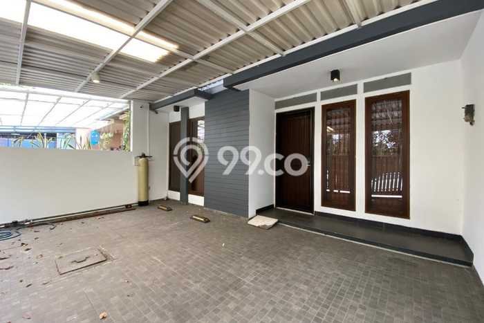 Rumah di Batununggal, Bandung, Luas 140m² LB 120m² Rumah di Batununggal, Bandung, Luas 140m² LB 120m²