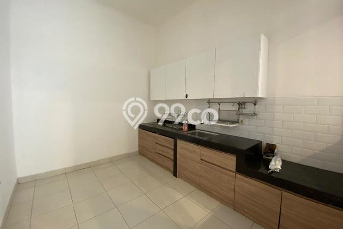Rumah di Batununggal, Bandung, Luas 140m² LB 120m² Rumah di Batununggal, Bandung, Luas 140m² LB 120m²
