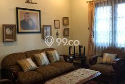 Rumah Dengan Harga Terbaik 5 Kamar Tidur Akses Dekat di Kawasan Berkembang Buah Batu, Bandung Rumah Dengan Harga Terbaik 5 Kamar Tidur Akses Dekat di Kawasan Berkembang Buah Batu, Bandung